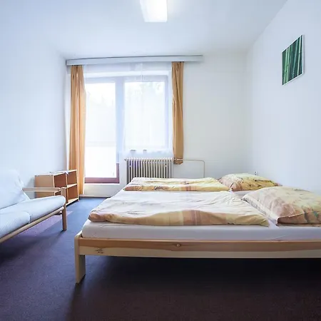 Hostel Tale - Dom Horskej Sluzby Valaská
